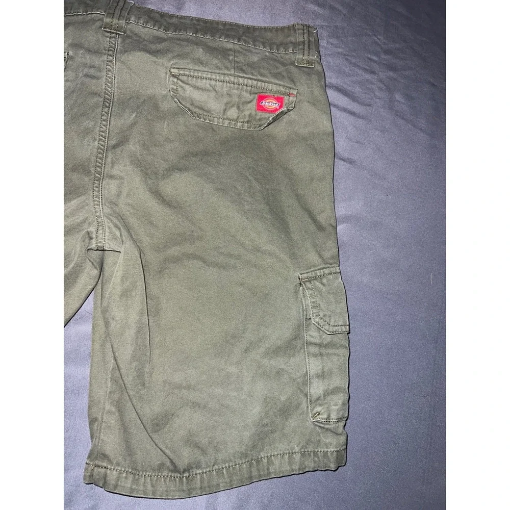 Dickies Mens Relaxed Fit Cargo Shorts Olive Green Cotton Twill FR327RGE Size 10